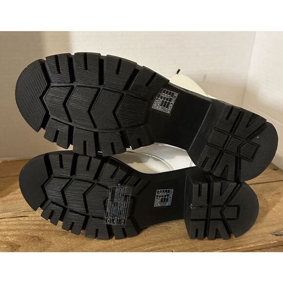 Forever 21 Platform Combat Boots Lace Up White Faux Leather Chunky Women 7 - Picture 4 of 7